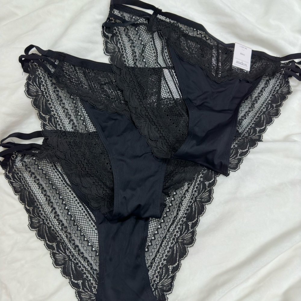 Lace panties bundle NEW WITH TAG